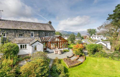 Cottage No1 Four Bed Lakeland Retreat and Hot Tub - Foto 2