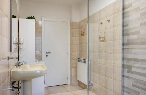 Casa More, Costa Volpino Ospitar - Photo 26