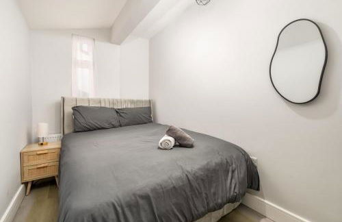 Luxe 5-bedroom House with Hot Tub, Pool table & Football Table - Foto 25