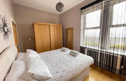 The Beach Front Apartment, Amazing Frontline Sea Views - Foto 15