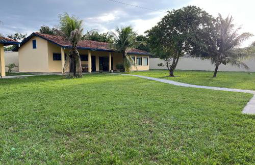 Casa ampla com jardim e 3 suítes em Novo Airão - Foto 2