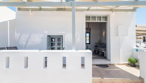 Babounis Suite - Photo 3