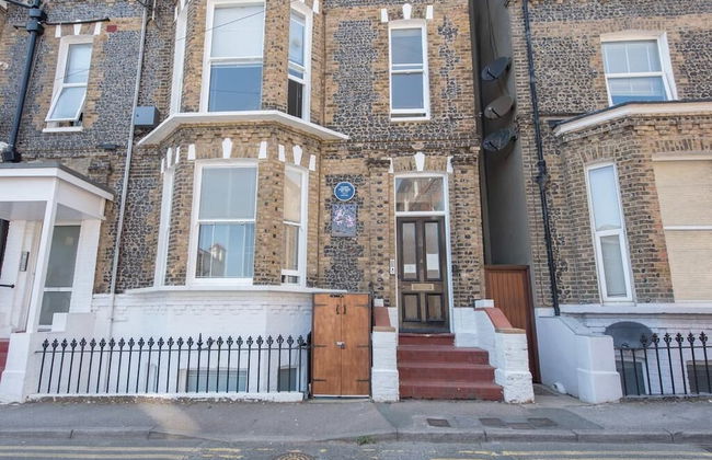 Seafront Walk Garden Apartment - Foto 17