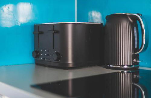 Cosy 2BR, Free Parking, 8min to City Airport - Foto 11