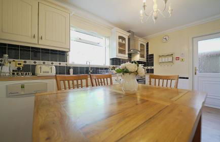 The Old Tramhouse Self Catering Traditional Charming Apartments Located In The Heart Of Historic Stirling For Short-Long Stays In Stirling For Tourism & Events & Contractor Base Stays For Central Belt Area & Open To Book All Year Round - Photo 43