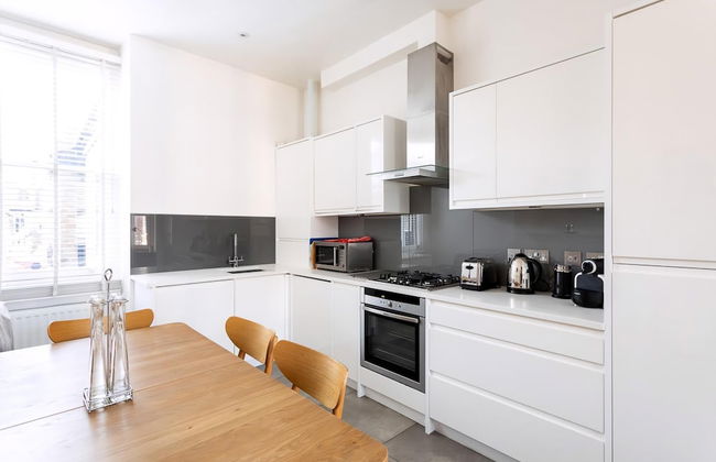 Spacious Apartment Near Portobello Road - Photo 17