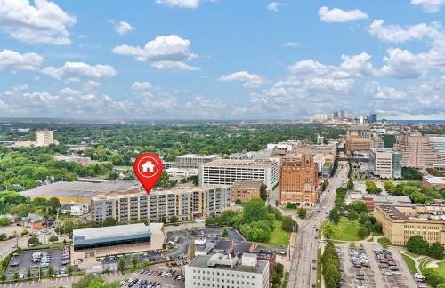 Stay in Cleveland mins to Cleveland Clinic, Hospitals, Museum, Universities & Downtown - Foto 50