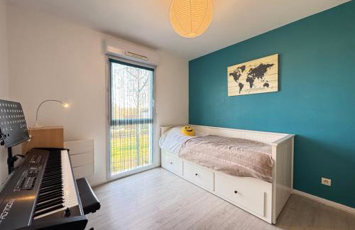 Le Bignon - Wifi, TV, 4 personnes, 1 min à pied du tram - Foto 14