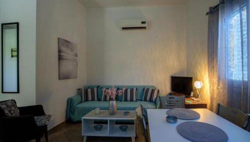 Eleni House - Photo 1