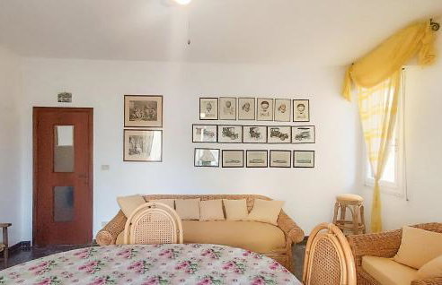 2 Bedroom Beautiful Apartment In Marina Di Campo - Photo 15