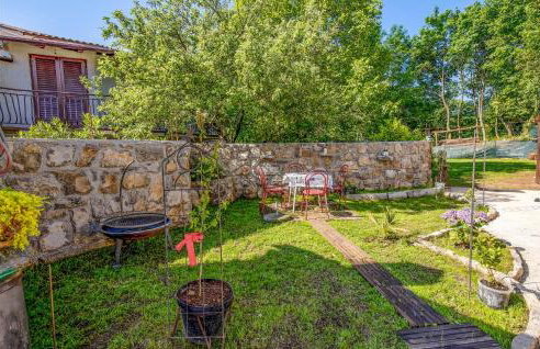 1 Bedroom Beautiful Home In Jurdani - Foto 10