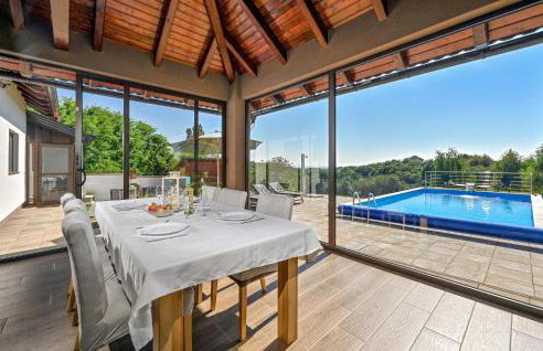 Gorgeous Home In Plesivica With Wifi - Foto 2