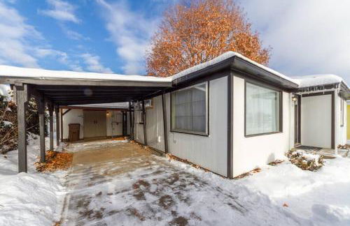 Adorable 2 BD 1 BTH Home Minutes Away from Gonzaga - Foto 19