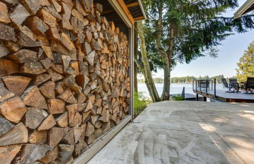 Gorgeous Long Lake Home with Dock, Kayak, SUP and More - Foto 31