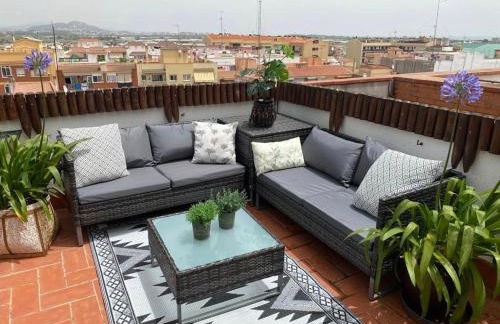 Apartamento con terraza y piscina en Malgrat de Mar - Foto 1