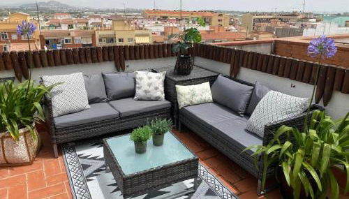 Apartamento con terraza y piscina en Malgrat de Mar - Foto 1