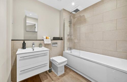 Stunning 2BR Apartment Cardiff Bay with Balcony - Foto 35