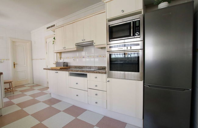 Tess Villa Becerra in Alhaurin de la Torre - Foto 9