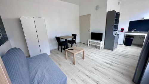 01 Studio Immeuble Le GD - Foto 3, wardrobe