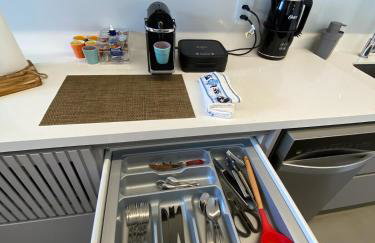 Apartamento moderno com 2 quartos, a 800m da praia Jurerê Internacional - Foto 52