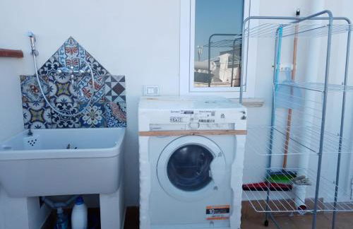 La Terrazza Solarium, in pieno centro 60m dalla stazione ferroviaria 700m dal mare - Foto 5