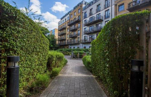 Spacious 2BR Flat Near Camden & Kings Cross Tube - Pass the Keys - Foto 21