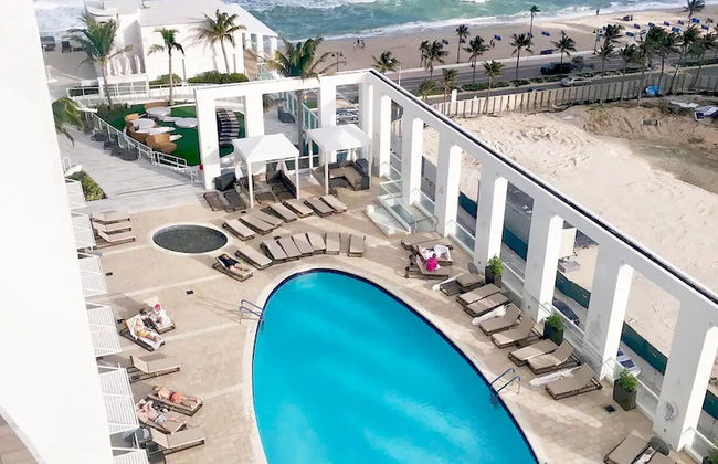 Luxury Beachfront Studio-with Daily Cleaning - Foto 32