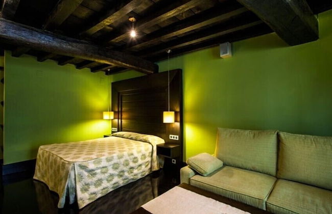 Apartamentos La Plaza de Hervás - Photo 8