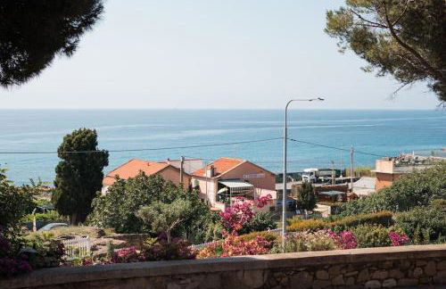 Casa Bussana - Wifi & AC by HostFacile - Foto 9