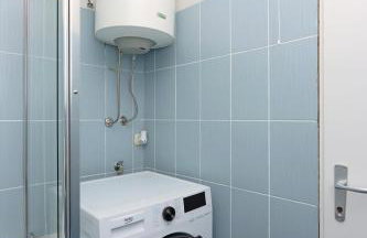 Sha La La - Charming, unique studio in a historic building next to a castle, WIFI, smart TV, washer-dryer - Photo 16