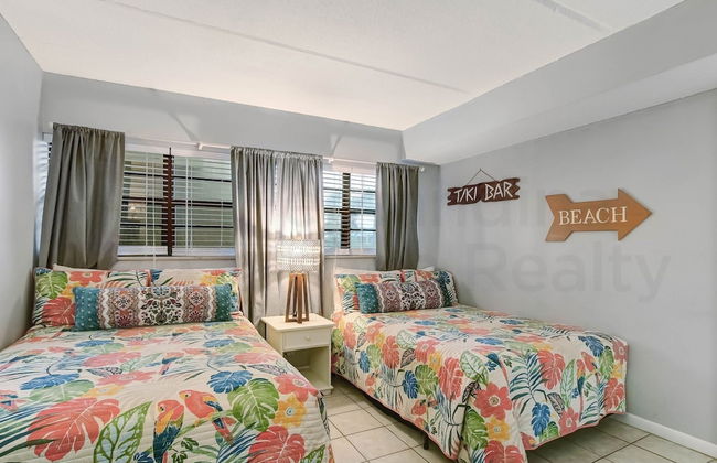 Spacious Oceanfront Condo, Easy Access to Private Fishing Pier by RedAwning - Foto 4