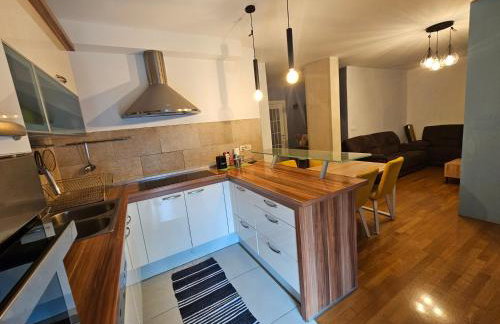 Beautiful Apartment, Beach by foot - Photo 18