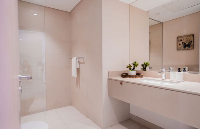 Nasma Luxury Stays - Water's Edge in Yas - Photo 31