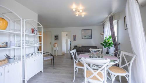 Apartment with parking and balcony near the beach - Foto 2