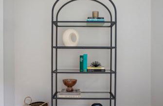 Lakeview Villa with Private Hot Tub, Firepit & Spacious Decks with Breathtaking Cliff Views - Foto 41