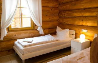 Luxus-Ferienhaus Blockhaus Chalet Nr 2 Toplage am Feldberg mit Sauna, Outdoor-Hottub, Kamin auf 1300m üM - Foto 26