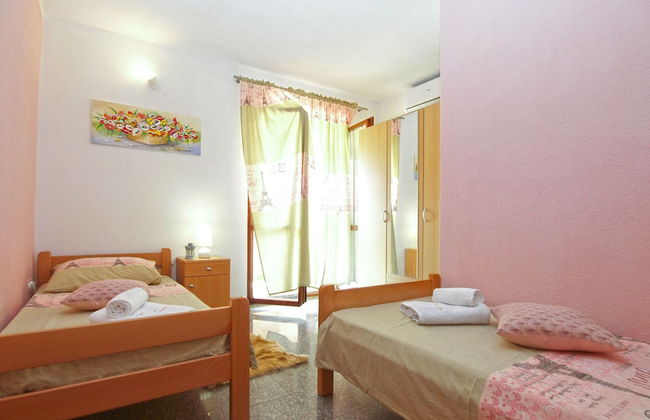 Apartment 1862 - Photo 6