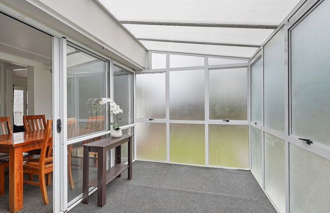 3 Bedroom In Papatoetoe w Parking - Wifi - Foto 17