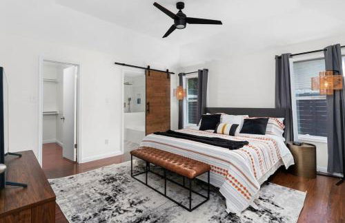 High End Design Home with Pool & Hot Tub Gameroom - Foto 68