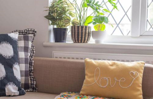 #09 Stylish 2 bed Apart - Sleep 5 - fast Wi-fi - BHX NEC- " Perfect for Contractors and Families - Free Parking" - Foto 4