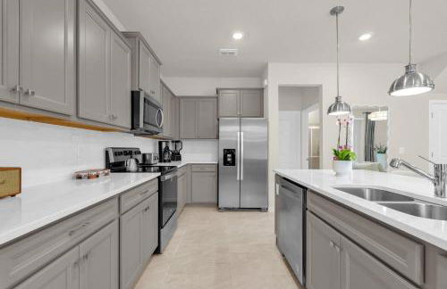 Upstay - Disney Movie Mansion at Windsor Island - Foto 18