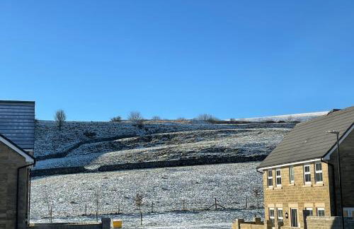Peak View - Modern Cottage - Photo 20