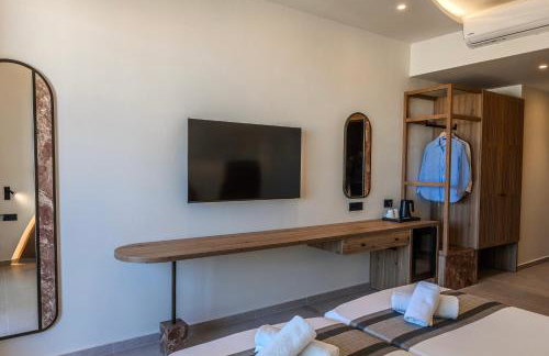 Stella Maria Hotel & Suites - Photo 34