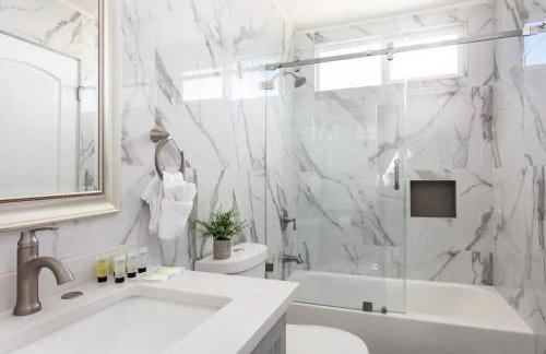 Luxury 3BR Condo Near Americana and Galleria - Foto 21