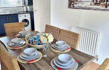 Modern Home2Home - Easy Centre Access & Free Parking - Foto 13