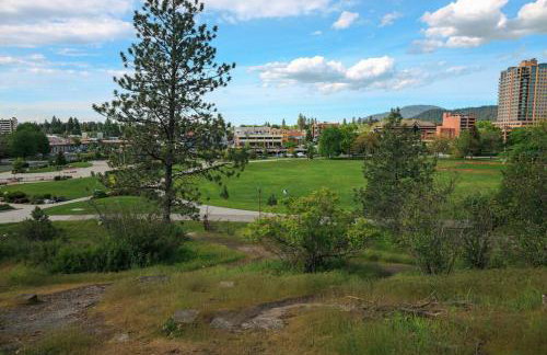 Hot Tub and Spacious Backyard Close to Lake! - Foto 21