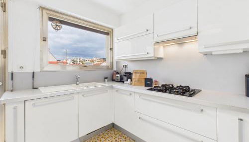 Central -300m Palais- Seaview-A/C-WIFI-spacieux - Photo 3, stove