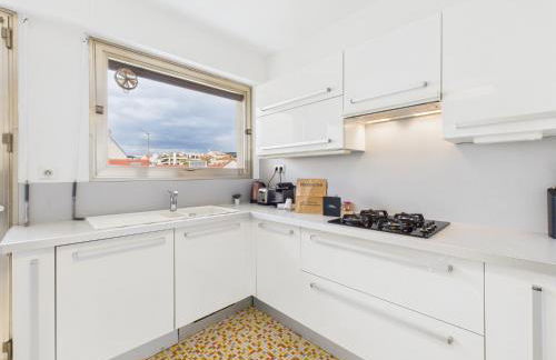 Central -300m Palais- Seaview-A/C-WIFI-spacieux - Foto 16