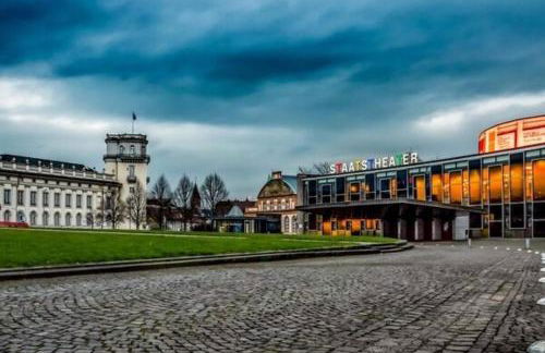 Monteurswohnung Kassel Ferienwohnung Parkplatz Küche 1- 4 Personen EG Modern - Foto 13