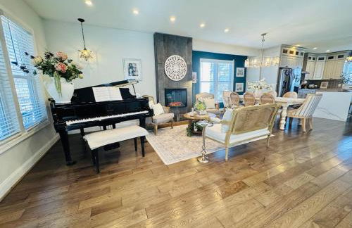 French Provincial with Grand Piano- Steps from DC - Foto 13